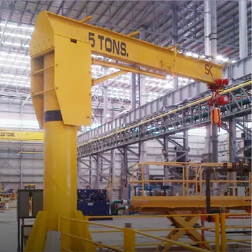 Grúa gantry fija de cinco toneladas dentro de una planta